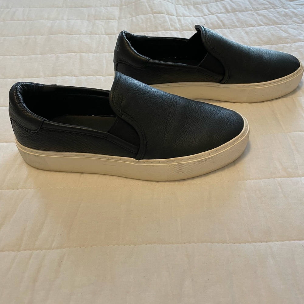UGG - Platform Sneaker